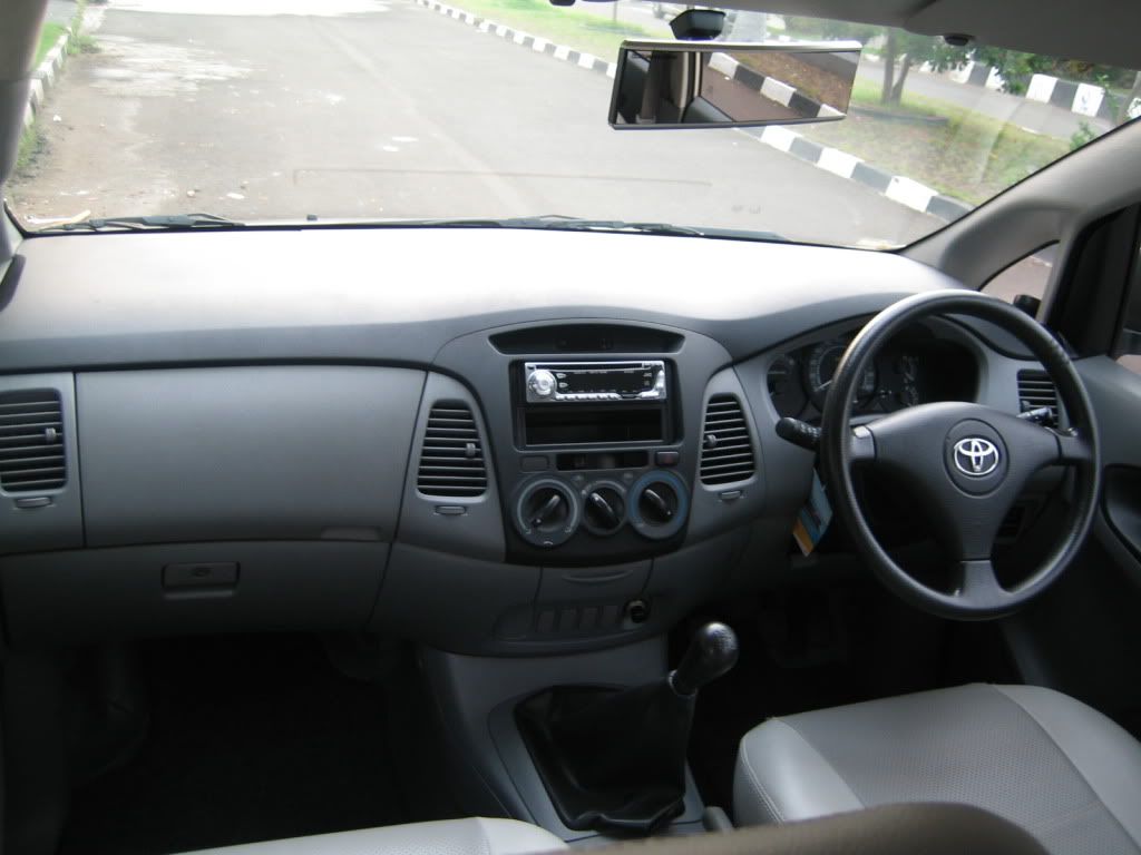 Jual Cepat Toyota Innova Tipe E Silver Manual 2006