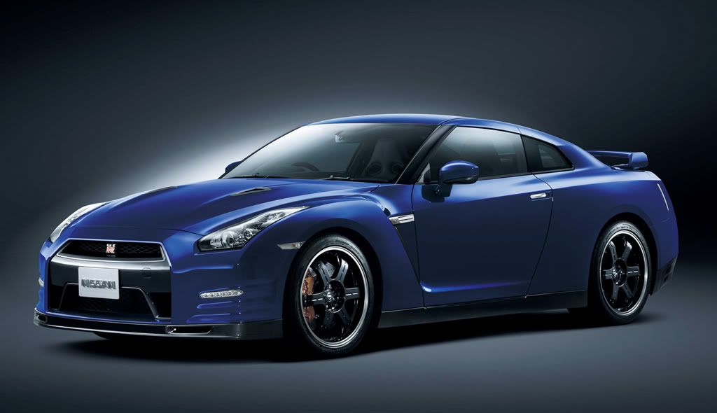 2013 Nissan GT-R official features, Please visit - www.easternmotors.info