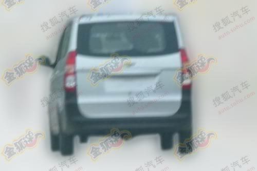 Spyshot: Chevrolet MPV/Wuling Hongguang MPV For Asian Market, Please Visitwww.chevrolet.easternmotors.info