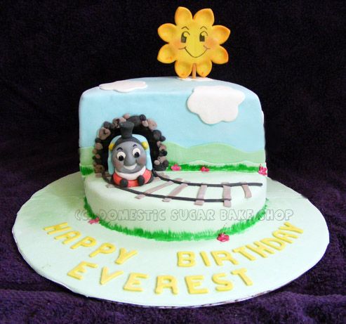  Sugar: Because Domestic Life is SWEET!: Thomas the Tank Engine Cake