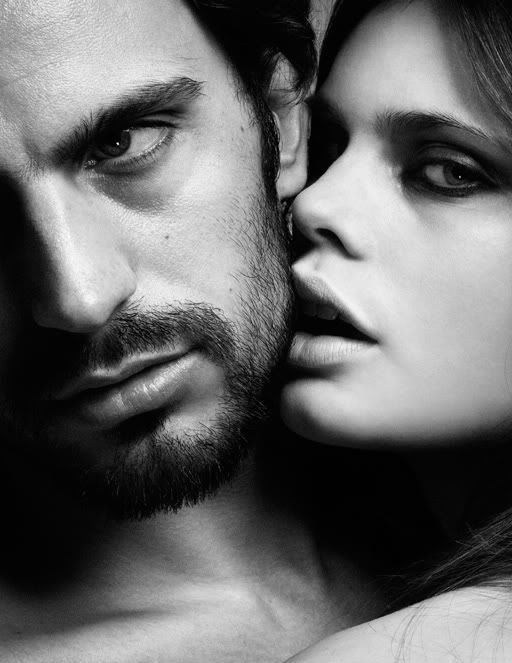 couple kiss passion photo: Passion ACAPELLA-65.jpg