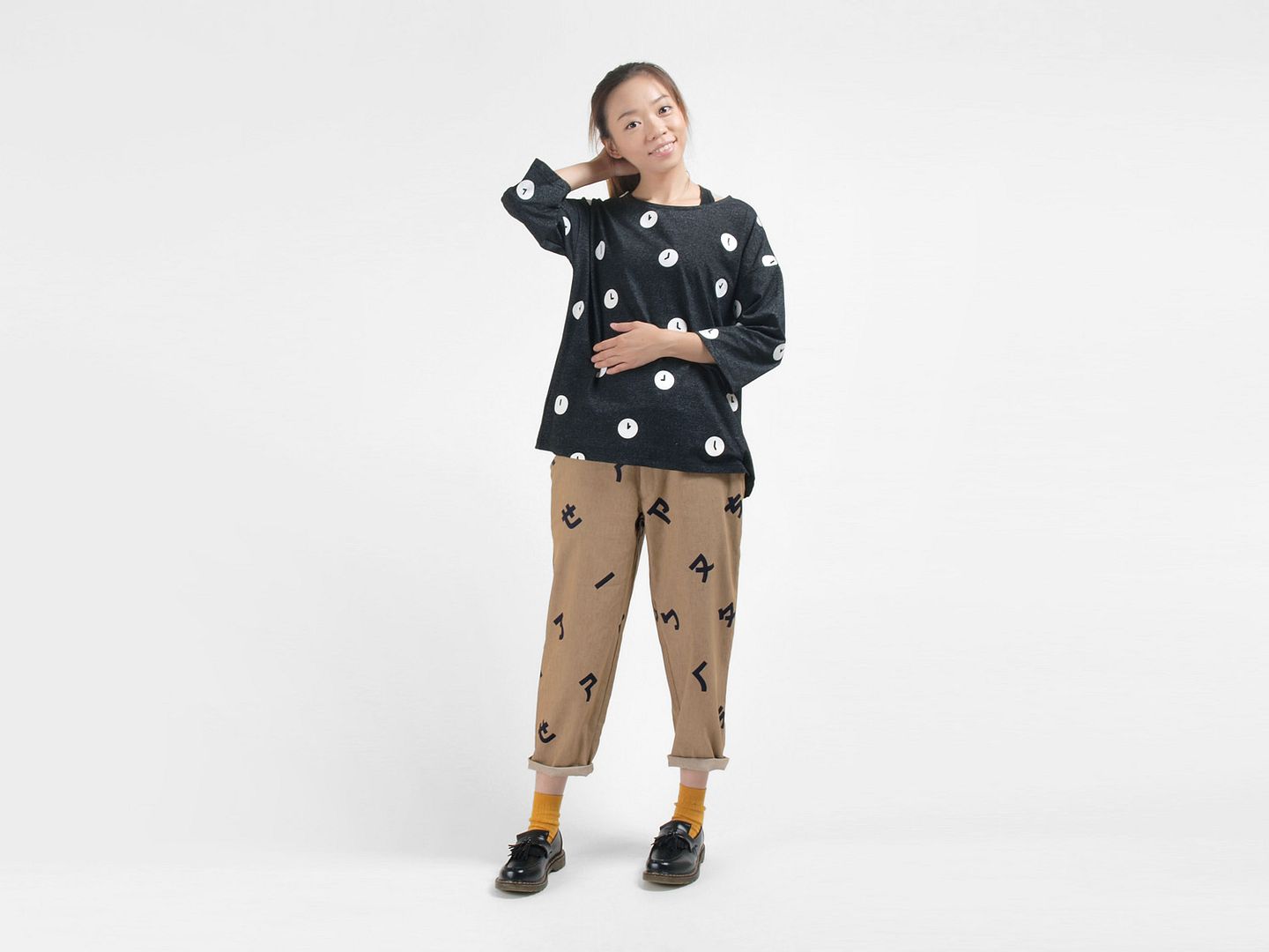 【HEYSUN】time series / time screen printing oversize top-black - Women's Tops - Other Materials Black