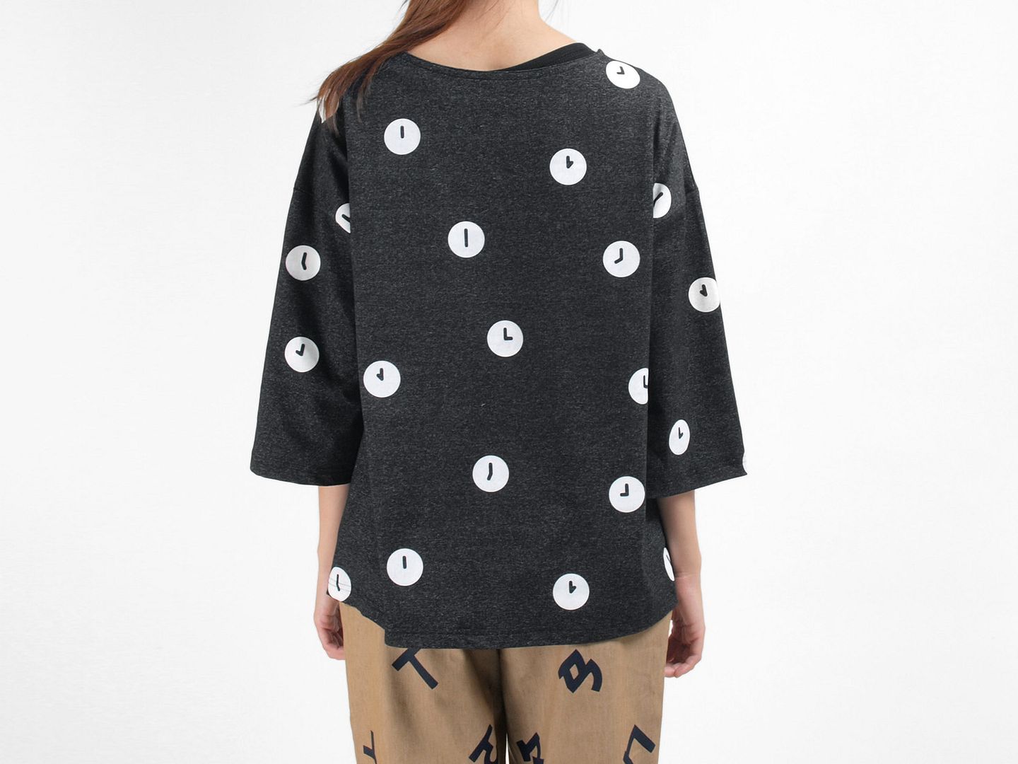 【HEYSUN】time series / time screen printing oversize top-black - Women's Tops - Other Materials Black