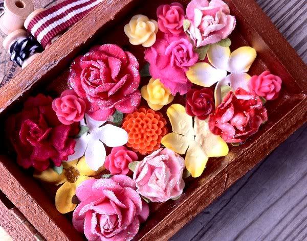altered_shadow_box_interior_paper_flowers altered_shadow_box_interior_paper_flowers